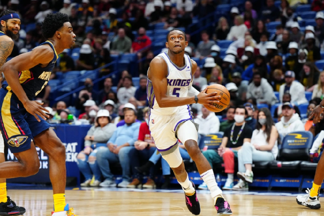 借与知名内 借与知名内