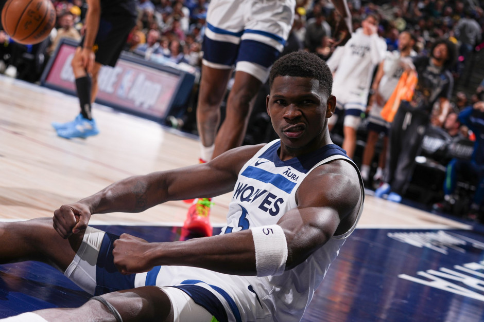 尽管高度稍 尽管高度稍