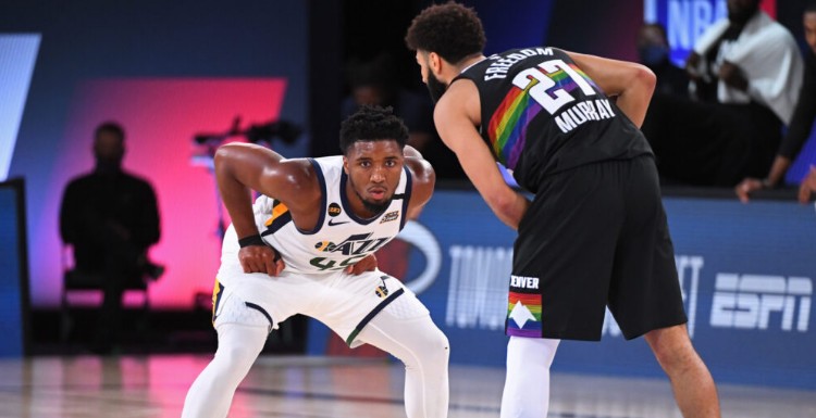 亚面对美国 亚面对美国